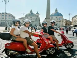 Rome: Guided Vespa Tour